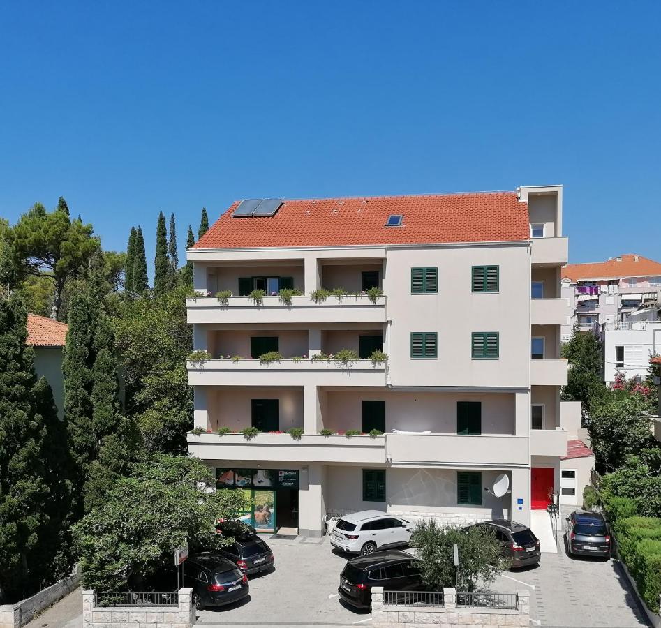 Apartments Smokva Makarska Buitenkant foto