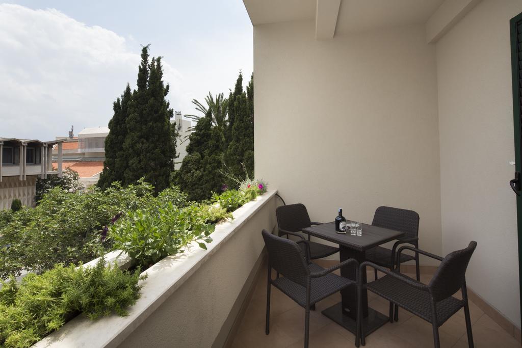 Apartments Smokva Makarska Kamer foto