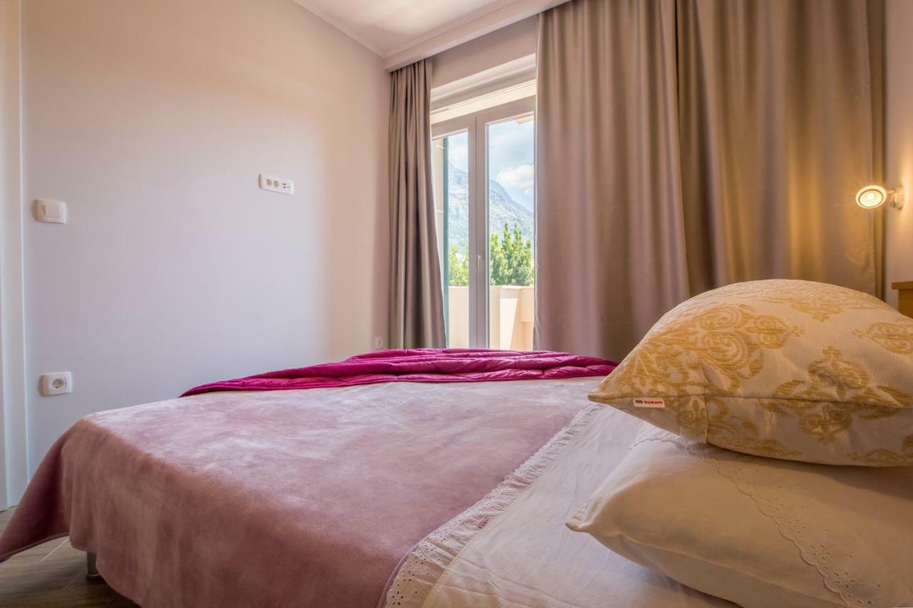 Apartments Smokva Makarska Buitenkant foto