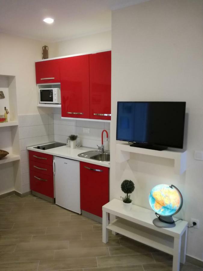 Apartments Smokva Makarska Buitenkant foto
